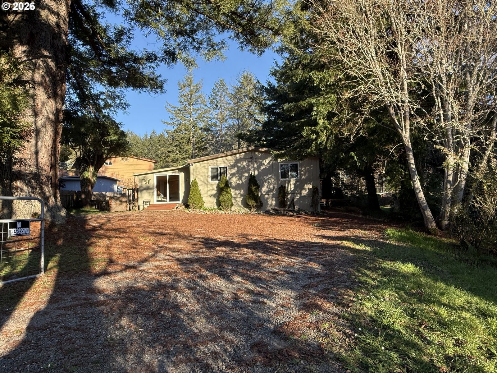 Property Photo:  16947 Parkview Dr  OR 97415 