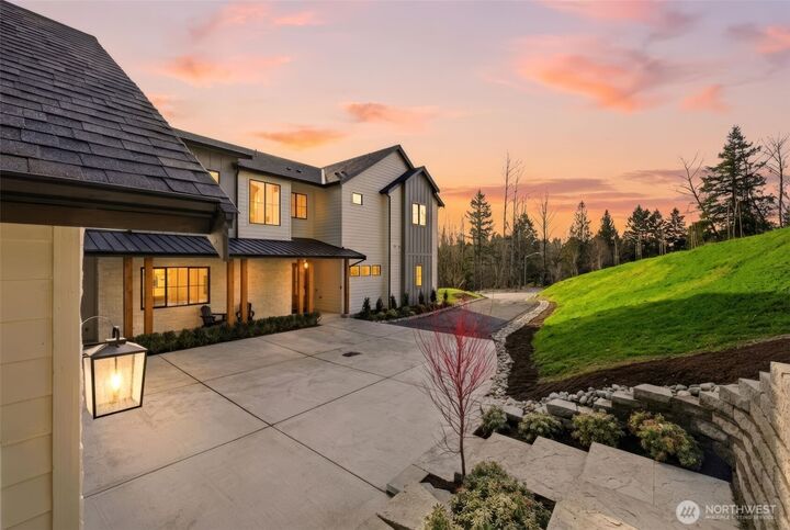 Property Photo: 26030 NE 29th Place WA 98053