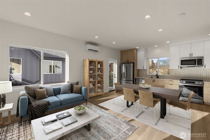 Property Photo:  1111 B  26th Avenue  WA 98122 