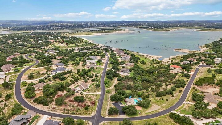 Property Photo:  378 Oak Shores Dr  TX 78133 