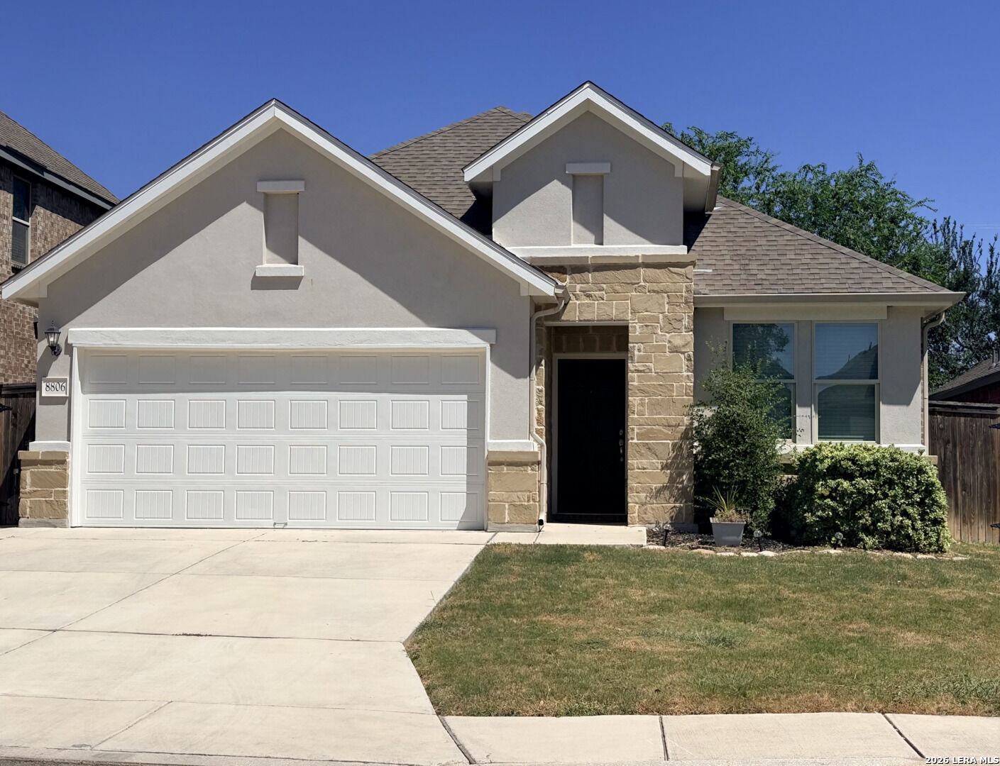 Property Photo: 8806 White Crown TX 78254