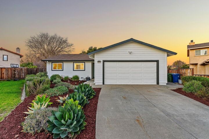 Property Photo:  6133 Broadway Avenue  CA 94560 