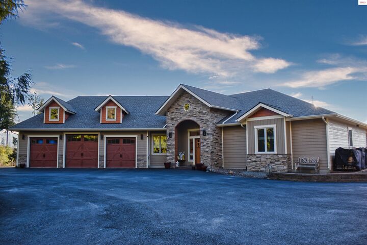 Property Photo: 265 Scenic Dr ID 83805