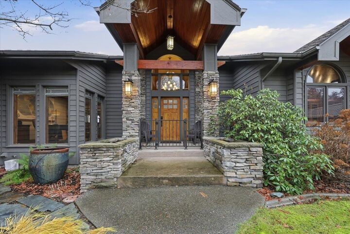 Property Photo: 4806 S St. Andrews Ln WA 99223
