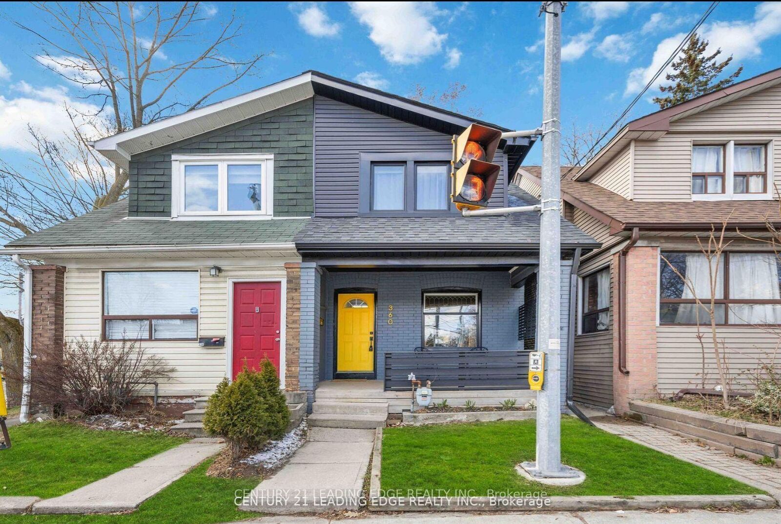 Photo de la propriété:  360 Coxwell Avenue A  ON M4L 3B7 