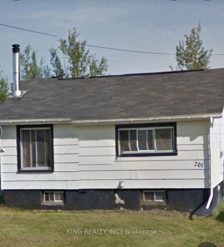 Property Photo: 201 Third Avenue ON P0M 1Z0