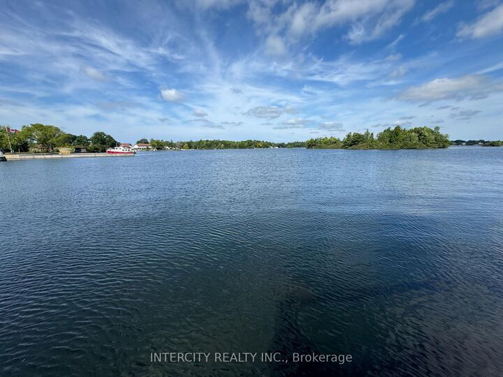 Property Photo: 164 Lone Pine Road 131 ON L4L 9E7
