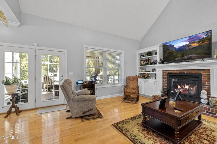 Property Photo: 14 West Ridgefield Court TN 37745