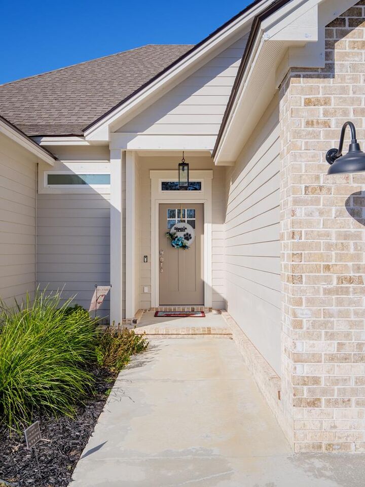 Property Photo: 4901 Hatfield Circle GA 31632