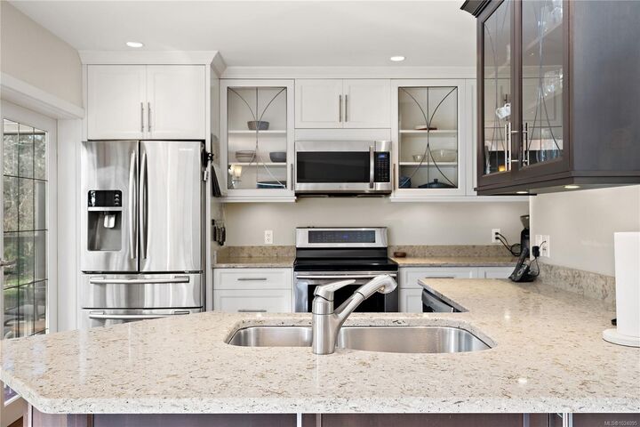 Photo de la propriété:  1255 Wain Rd 32  BC V8L 4R1 