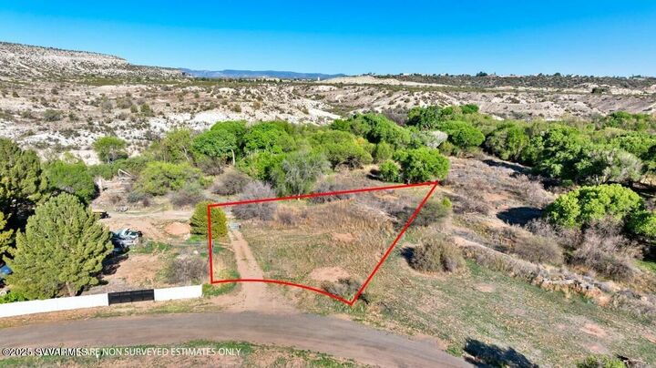 Property Photo:  1539 W Copper Circle  AZ 86322 