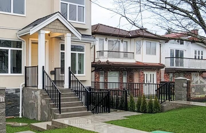 Property Photo: 3433 E 23rd Avenue BC V5R 1C1