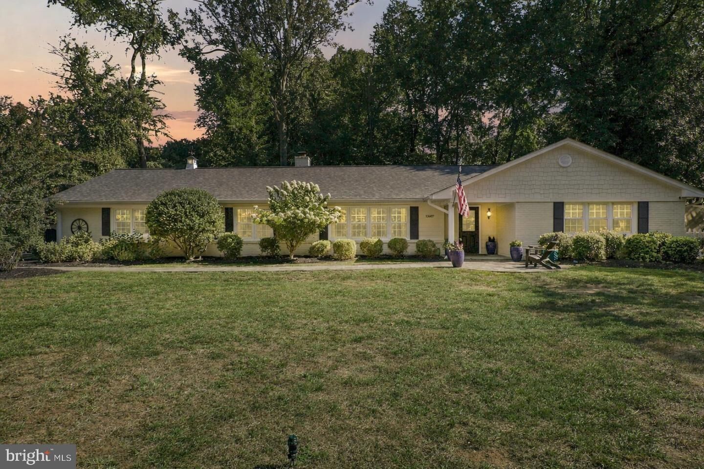 Property Photo: 11607 Helmont Drive VA 22124