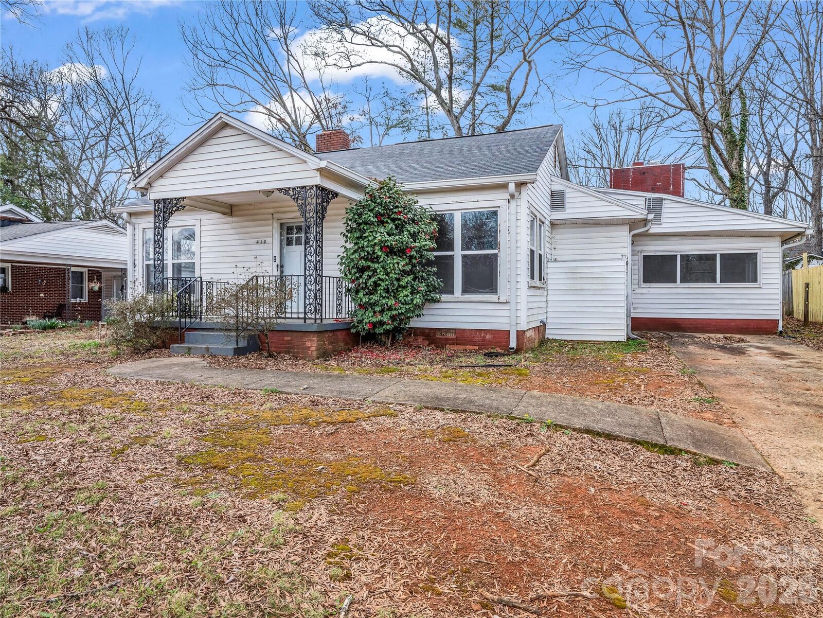 Property Photo:  412 Franklin Avenue  NC 28150 
