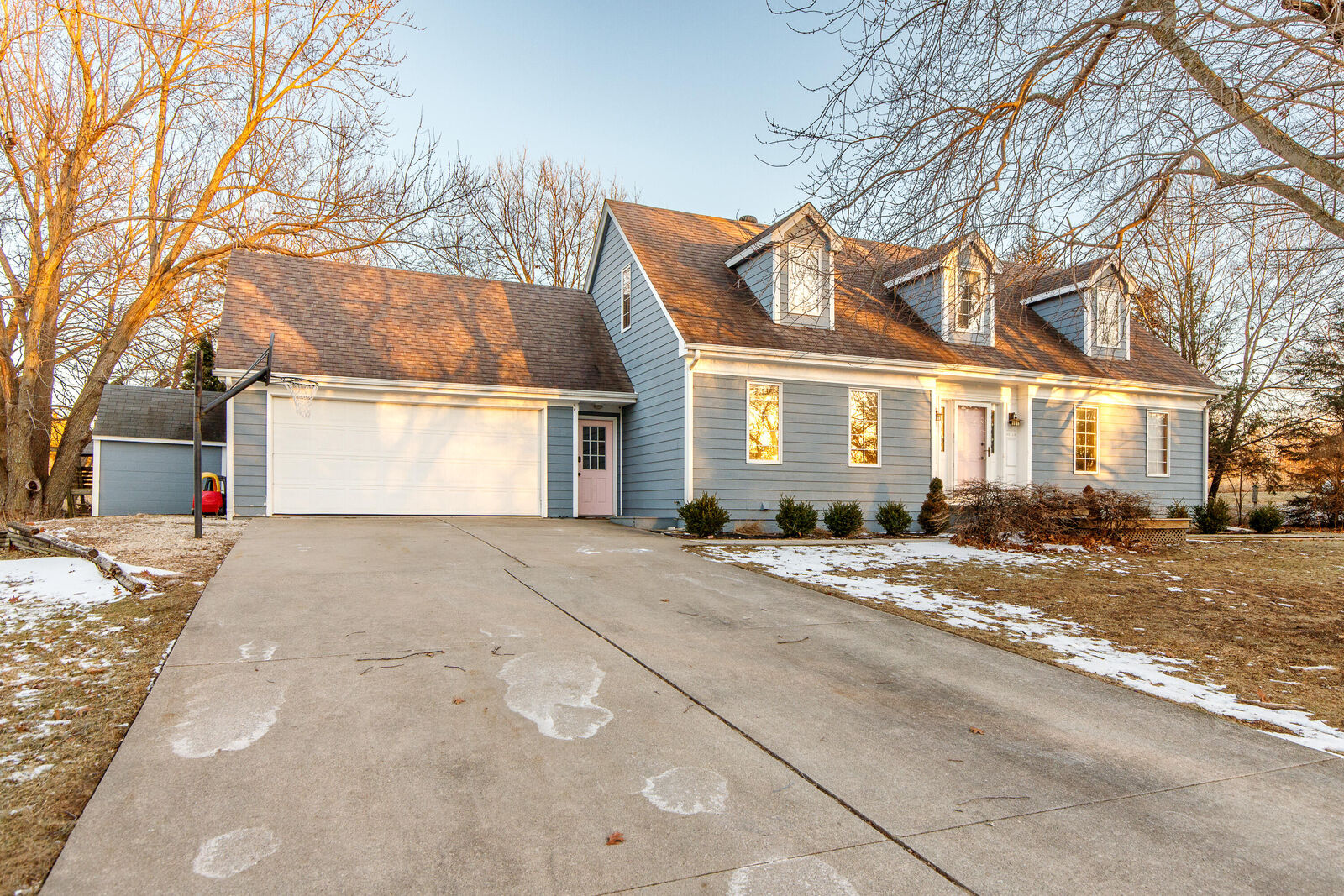 Property Photo:  7200 Bantry Court Court  IA 50010 