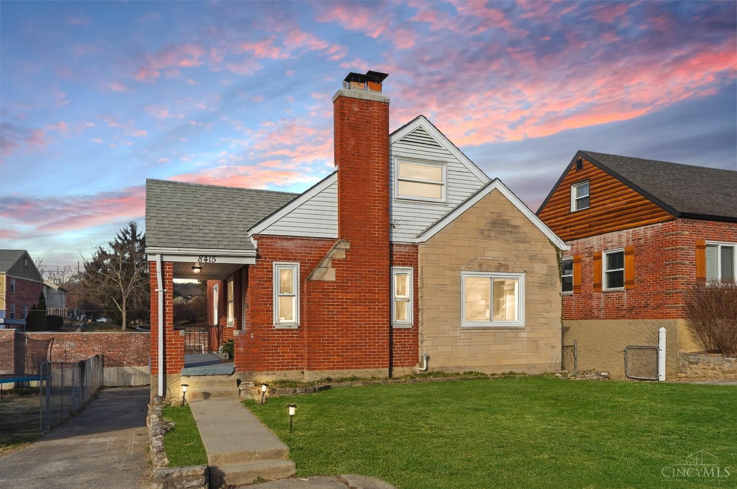 Property Photo: 8415 Mayfair Street OH 45216