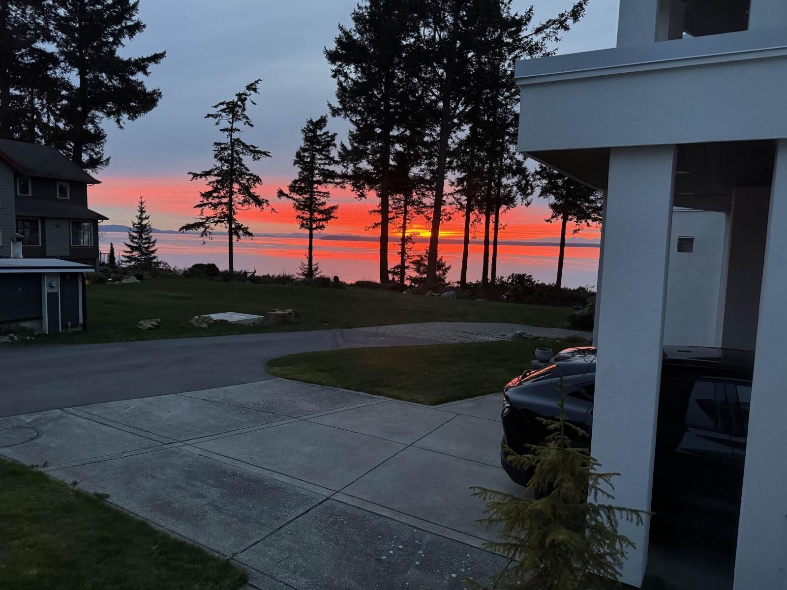 Property Photo:  2250 Christopherson Road 5  BC V4A 3L3 