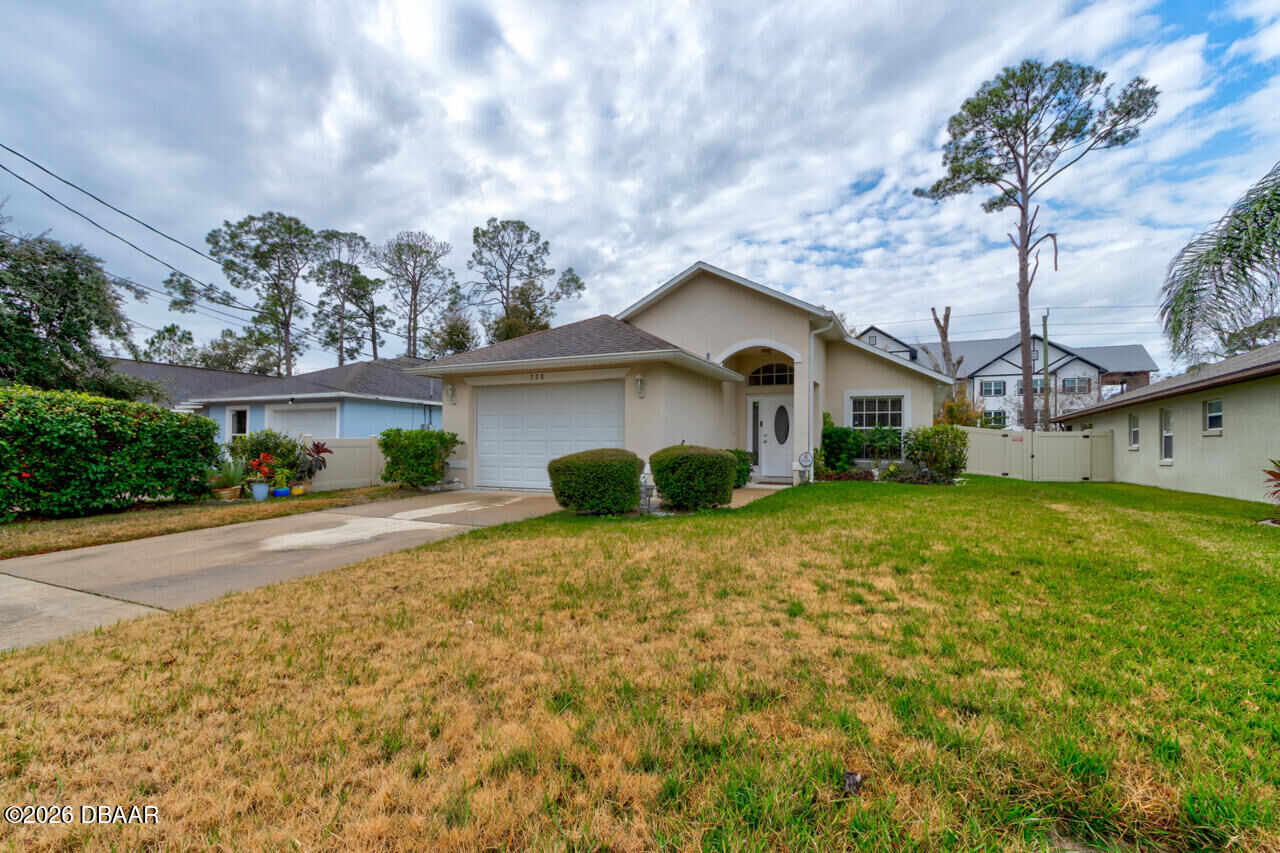 Property Photo:  728 Iowa Street  FL 32114 