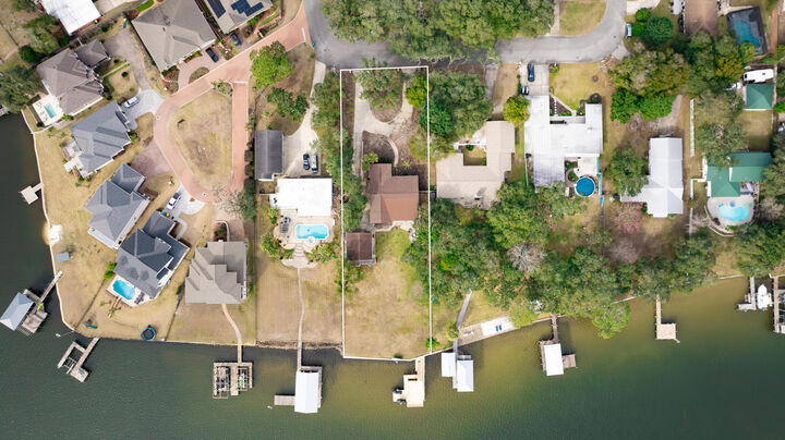 Property Photo:  640 W Sunset Boulevard  FL 32547 