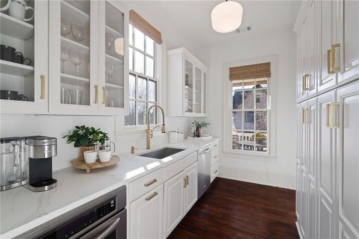 Property Photo:  7155 Round Road  GA 30040 