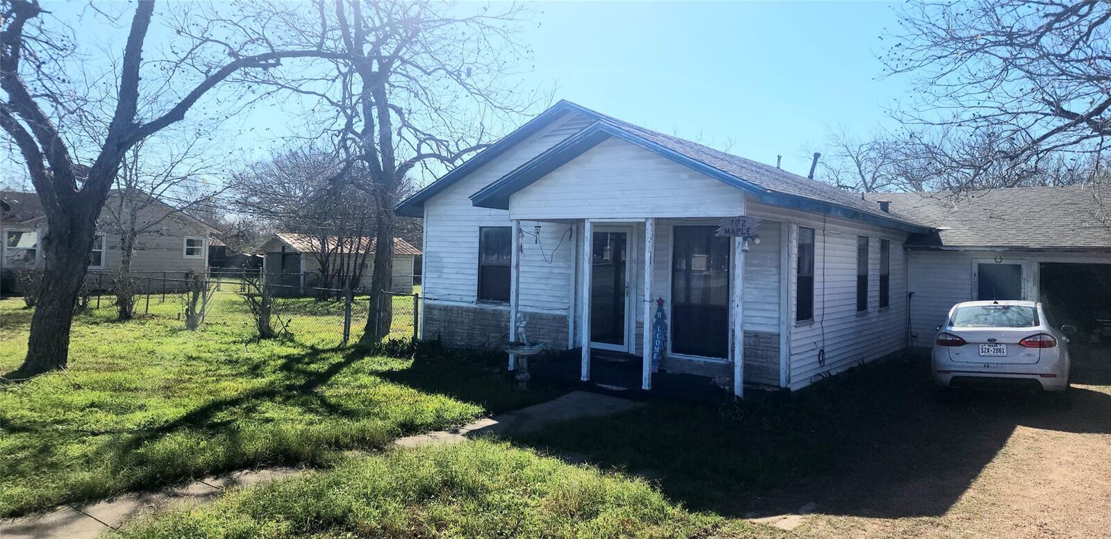 Property Photo:  702 Maple Street  TX 77995 