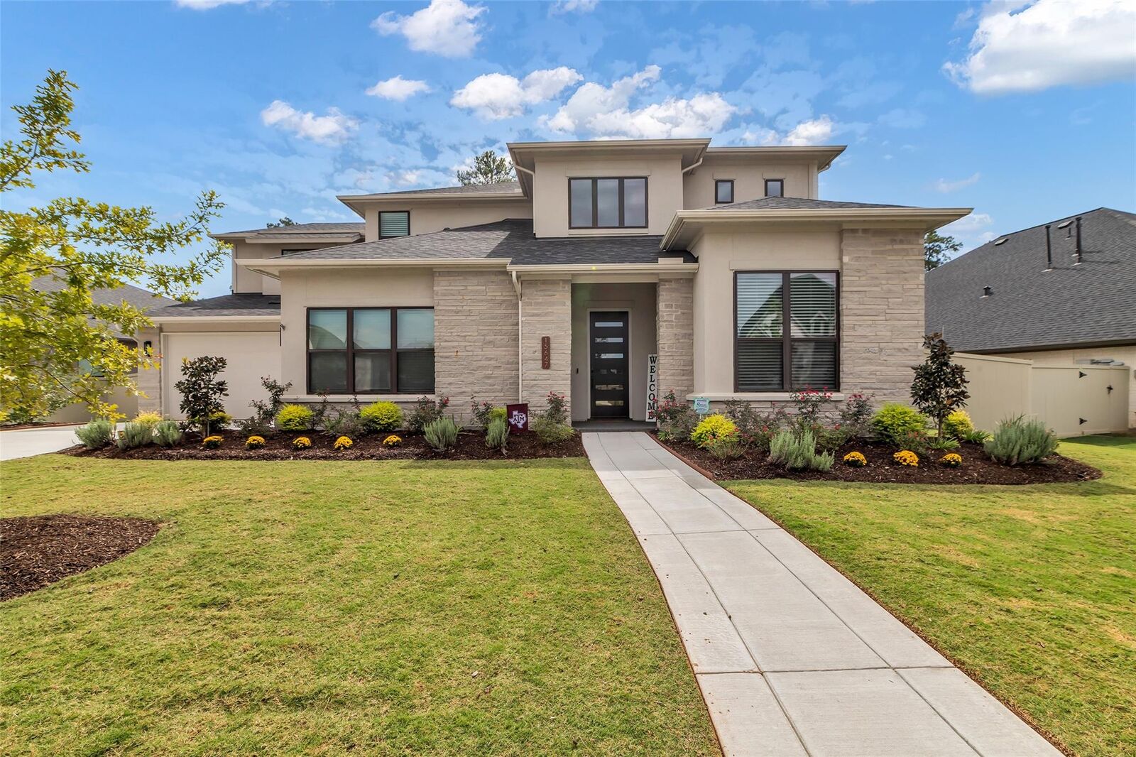 Property Photo:  15647 Audubon Park Drive  TX 77354 