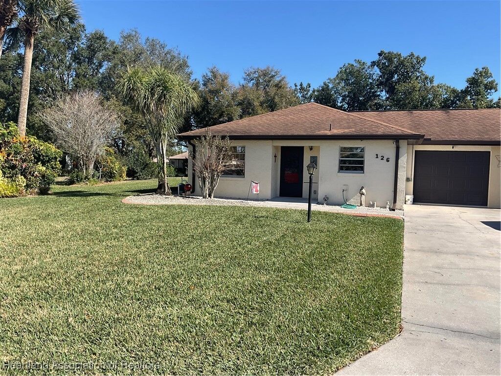 Property Photo:  126 Parkview Circle  FL 33852 