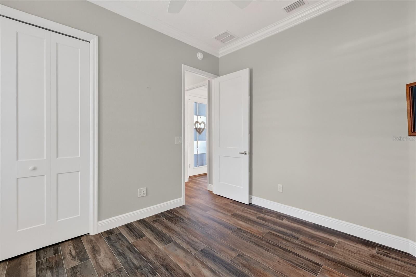 Property Photo: 1148 Skates Street FL 32163