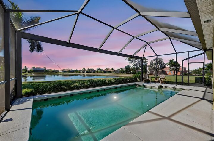 Property Photo: 306 172nd Street E FL 34212