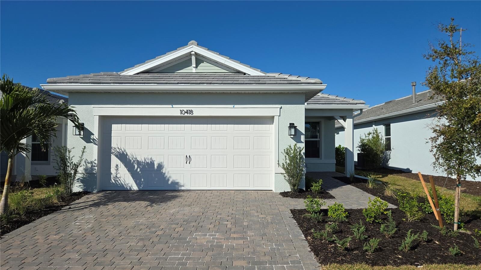Property Photo:  10418 Abaco Falls Drive  FL 34223 