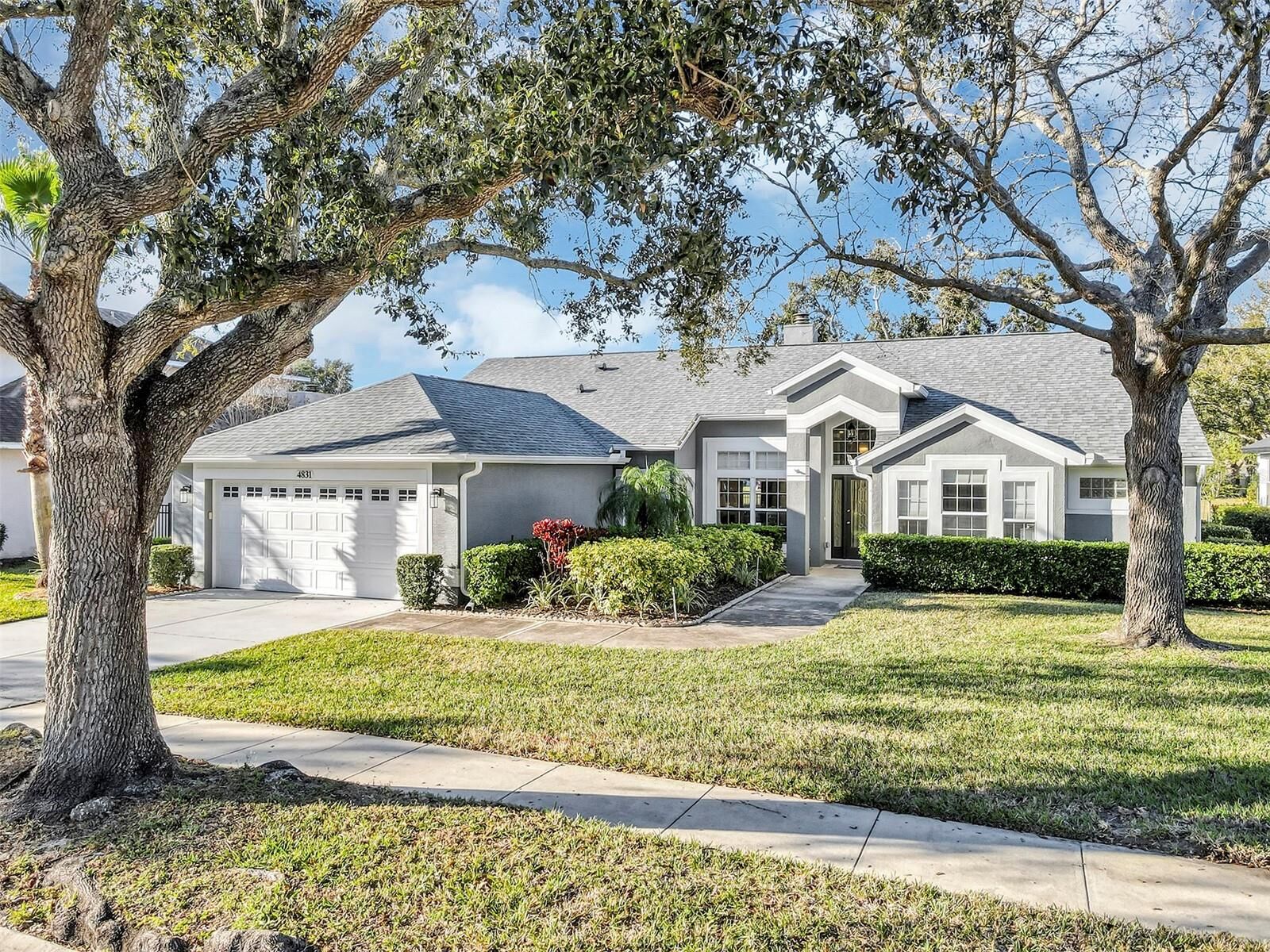 Property Photo:  4831 Charowen Drive  FL 32837 