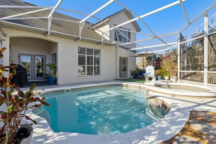 Property Photo:  2709 Regency Oak Lane  FL 32833 