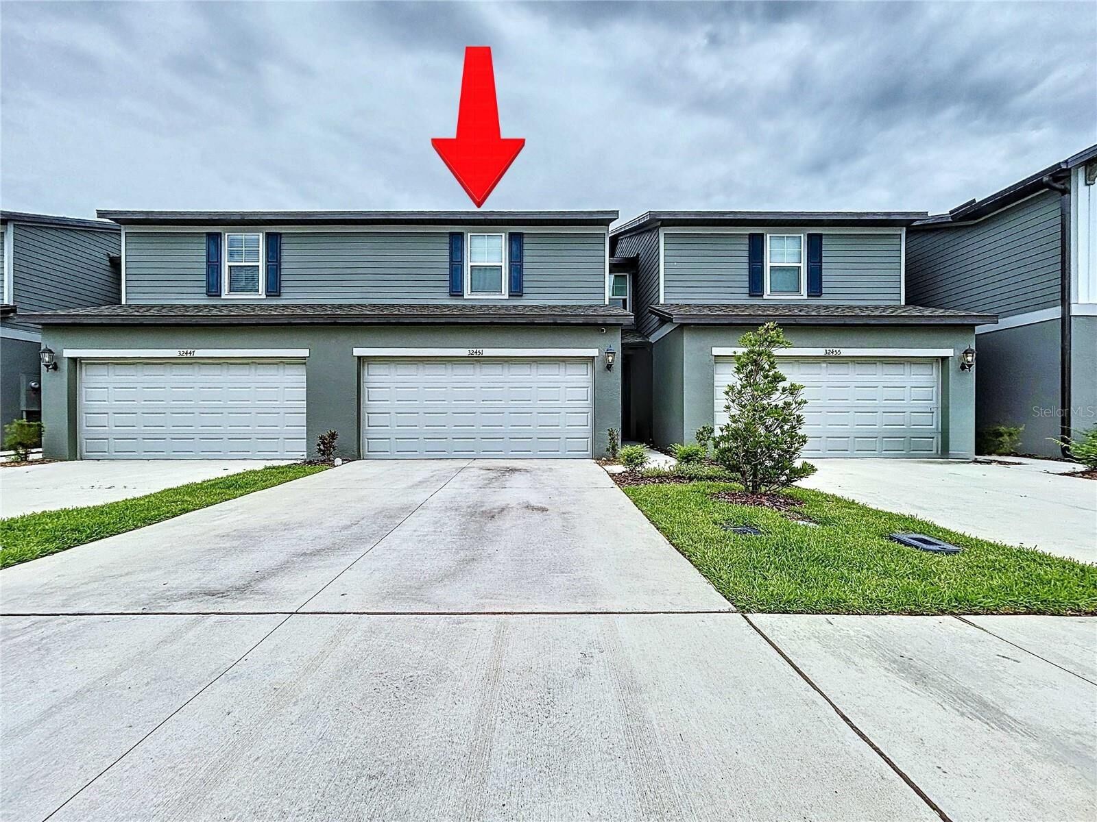 Property Photo: 32451 Limitless Place FL 33545
