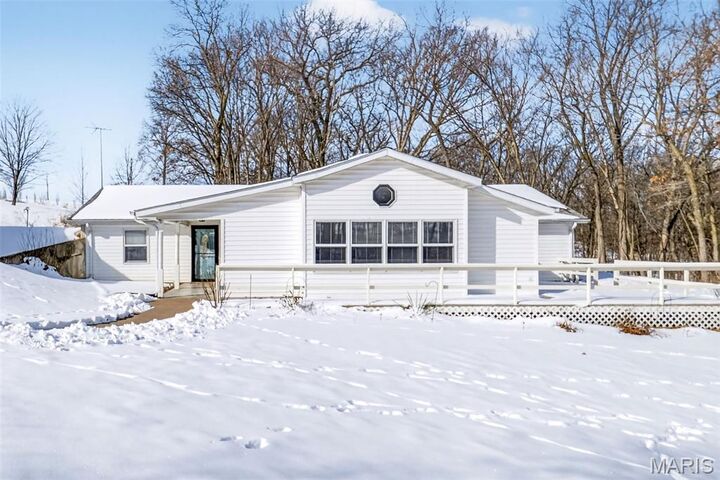 Property Photo:  389 Highway Y  MO 63389 