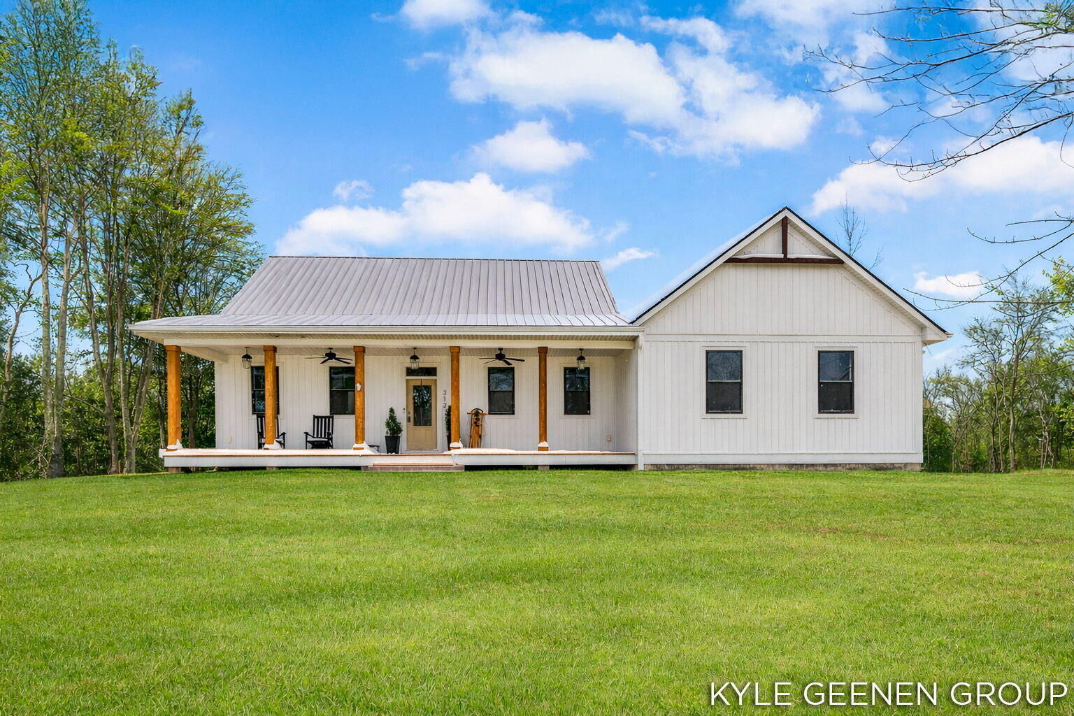 Property Photo:  312 48th Avenue  MI 49464 