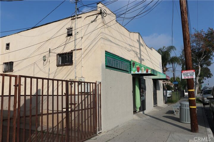 Property Photo: 6007 Holmes CA 90001