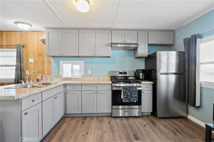 Property Photo:  1030 Bradbourne Avenue 44  CA 91010 