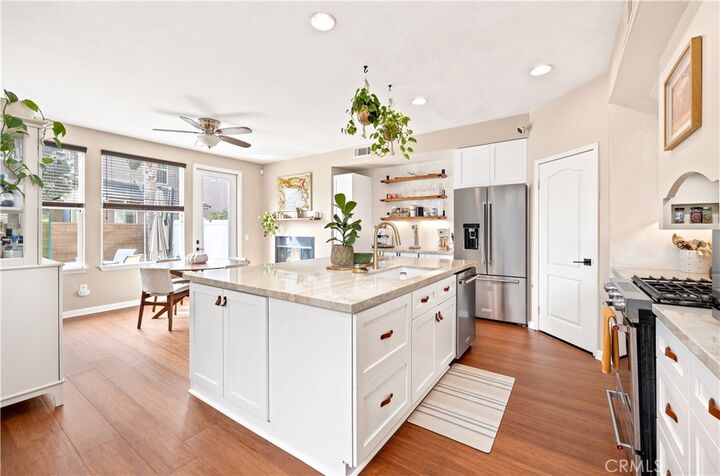 Property Photo: 40249 Danbury Court CA 92591