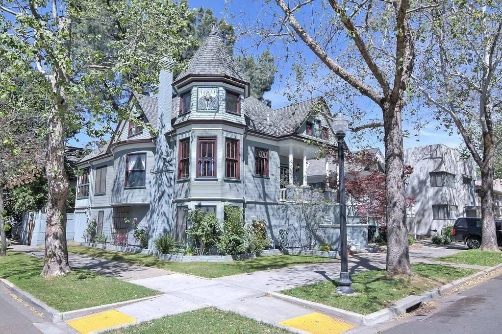 Property Photo: 2501 N Street CA 95816