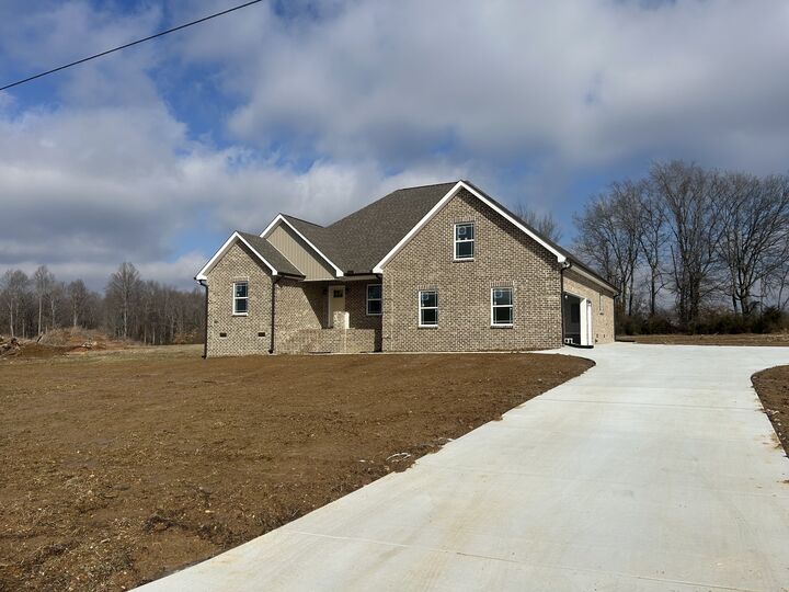 Property Photo:  460 Randall Ln  TN 37355 