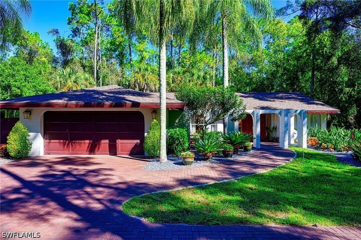 Property Photo: 5675 Golden Oaks Lane FL 34119