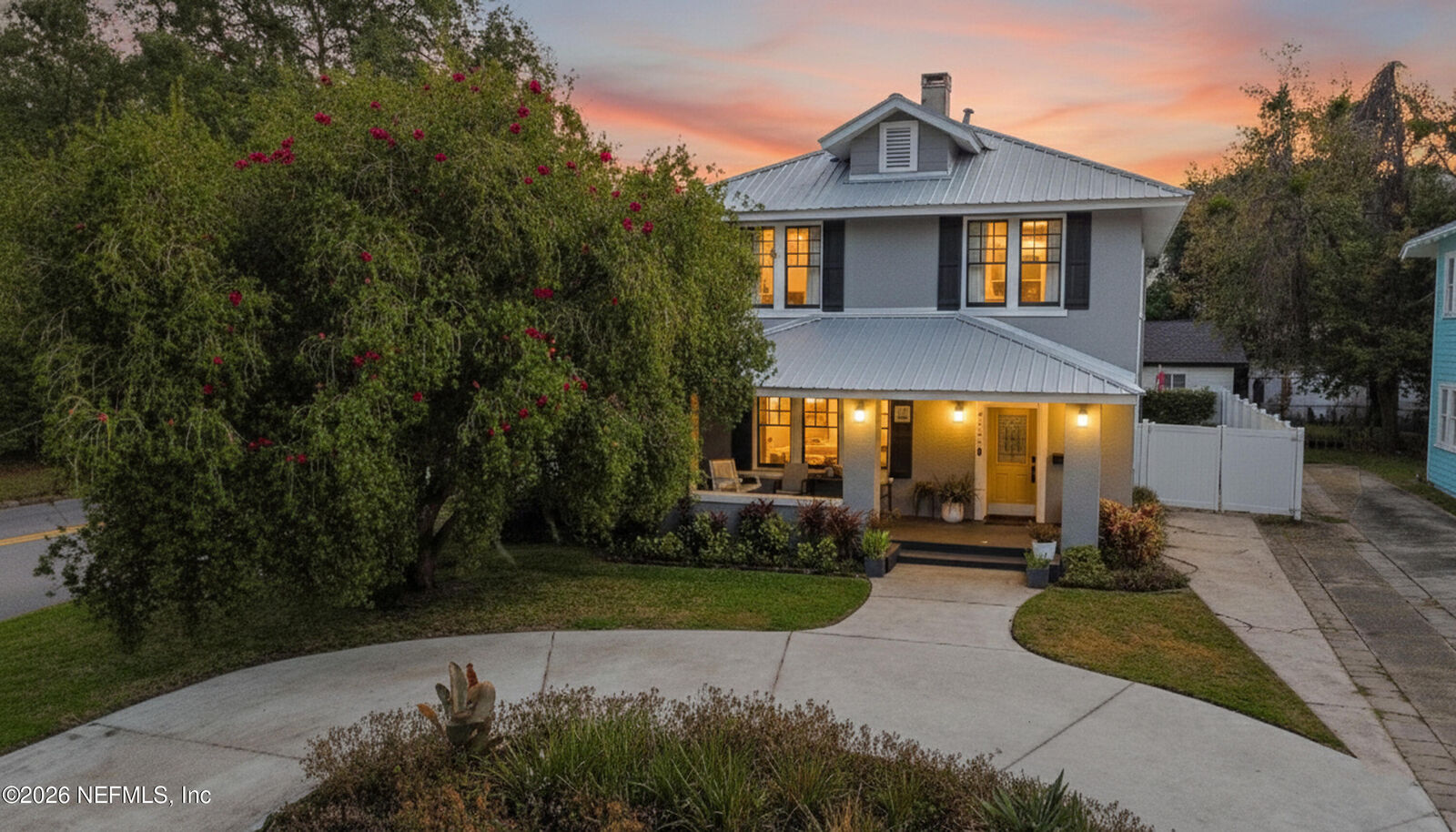 Property Photo:  3402 Mayflower Street  FL 32205 