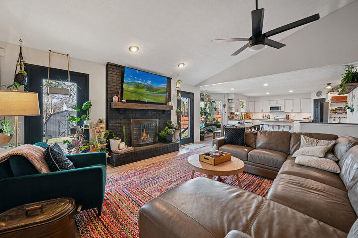 Property Photo:  210 Meadow Creek Drive  KY 41042 