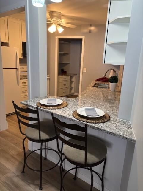 Property Photo:  2690 Oxford Street N 209  MN 55113 