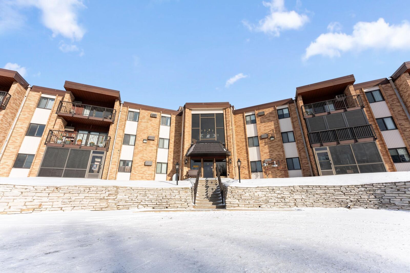 Property Photo: 2690 Oxford Street N 209 MN 55113