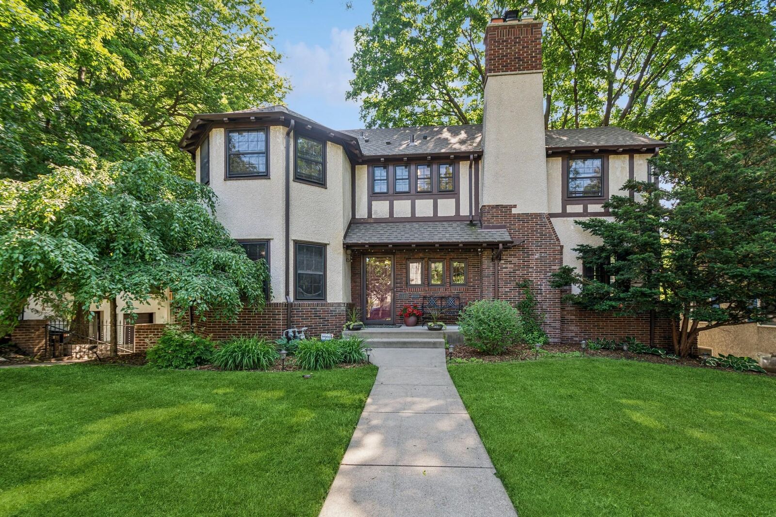 Property Photo:  5319 Upton Avenue S  MN 55410 