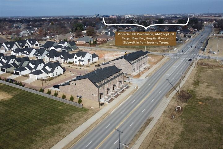 Property Photo:  5902-5910 S Bellview Road  AR 72758 