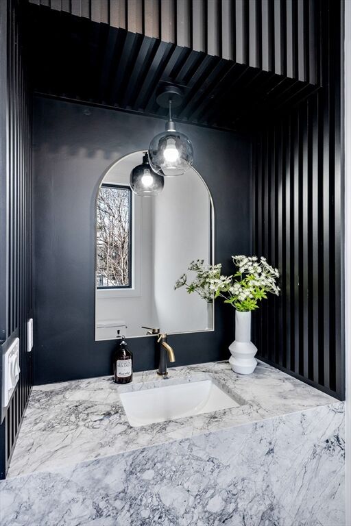 Property Photo:  129 Withington Rd 129  MA 02460 