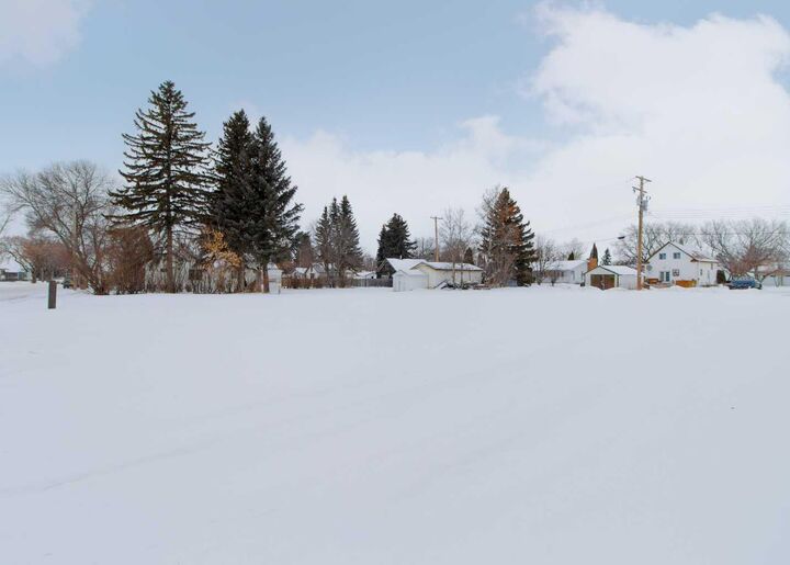Property Photo: 5124 53 Avenue AB T0B 4N0