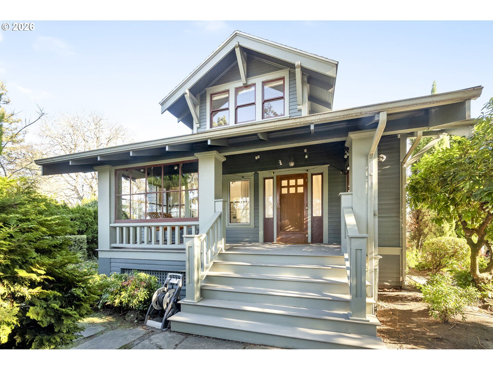 Property Photo: 7060 SE 13th Ave OR 97202